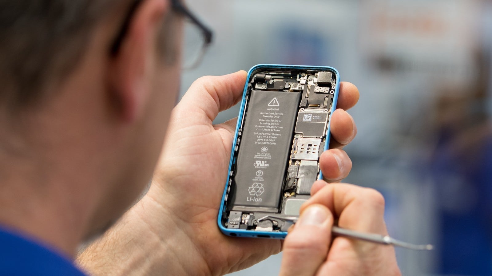 هزینه و تعویض درب پشت گوشی آیفون