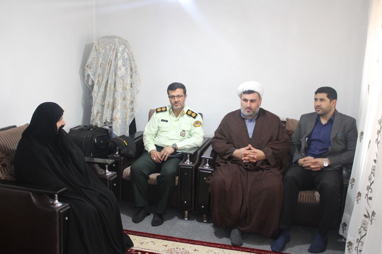 دیدار با خانواده شهدا موجب افتخار و توفیق بزرگ الهی است - خبرگزاری مهر | اخبار ایران و جهان