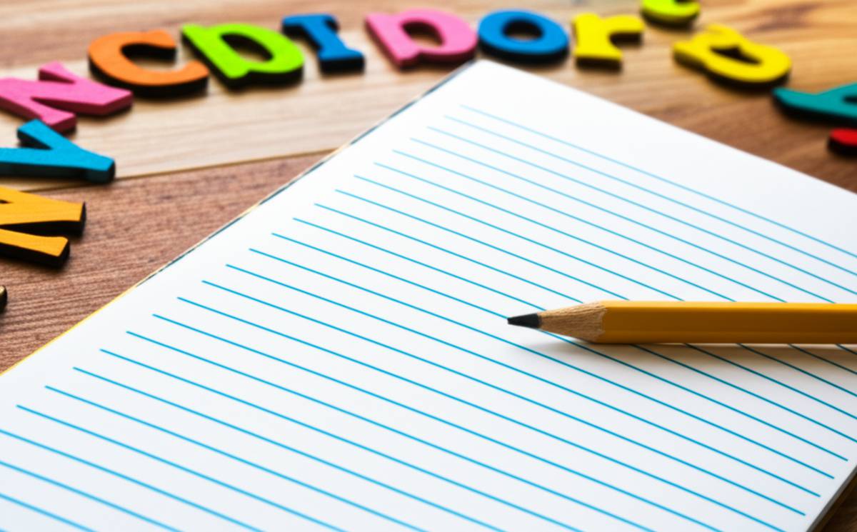 دیکته برای کلاس اولی ها: ۳۰ تمرین جذاب برای تقویت املا